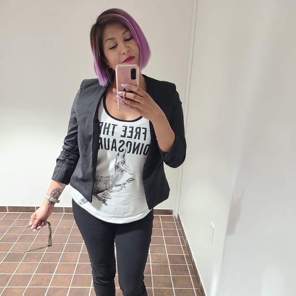 Meet your Posher, Rhiannon - Picture 6 of 6